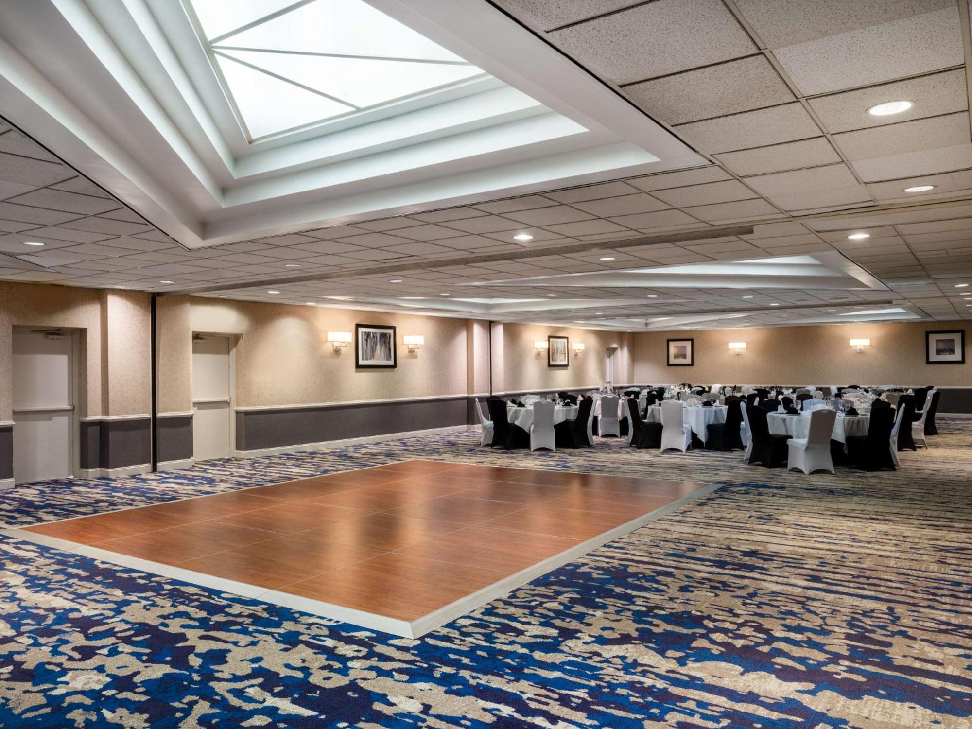 Embassy Suites Baltimore - North/Hunt Valley Exterior foto